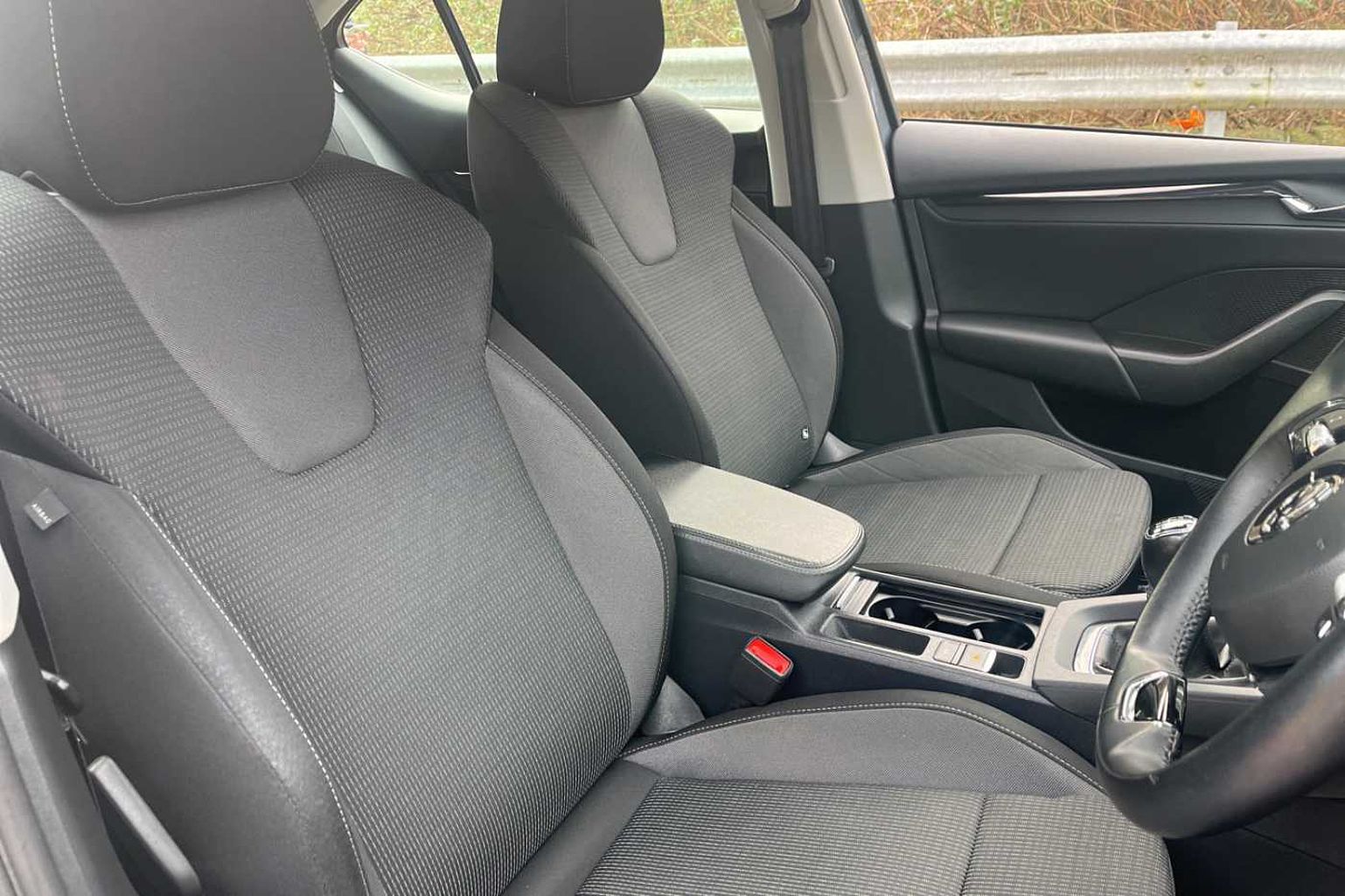 SKODA Octavia Hatchback 1.0 TSI (110ps) SE First Edition